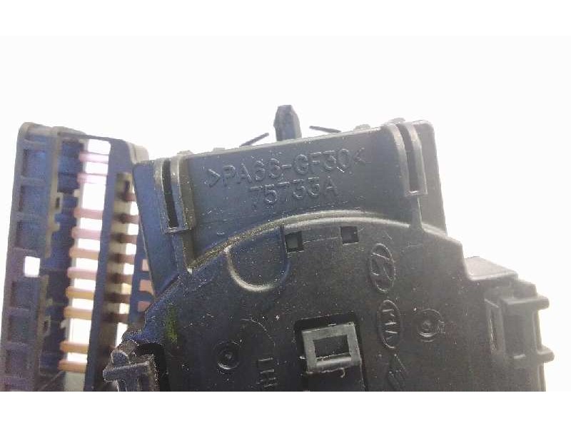 Recambio de mando limpia para kia picanto 1.0 lx referencia OEM IAM 75733A  