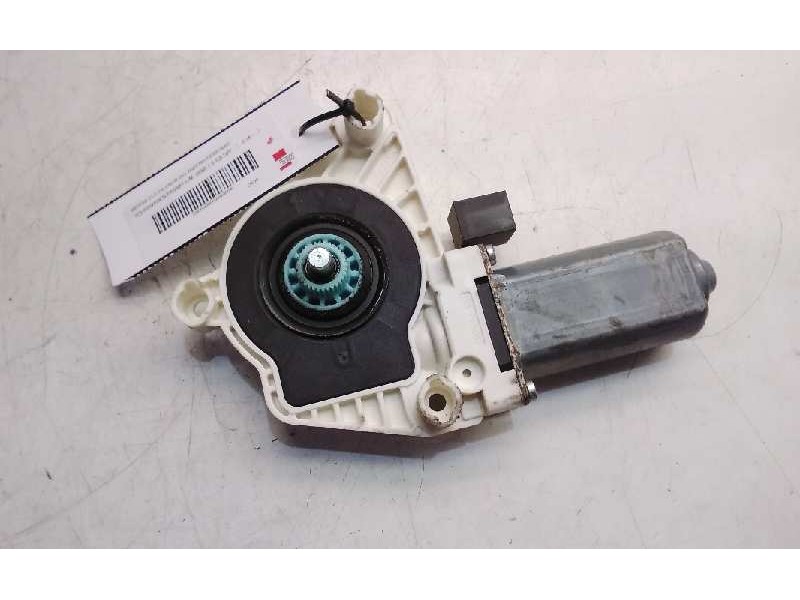 Recambio de motor elevalunas delantero derecho para volkswagen passat lim. (3g2) 1.6 tdi dpf referencia OEM IAM C22943104  