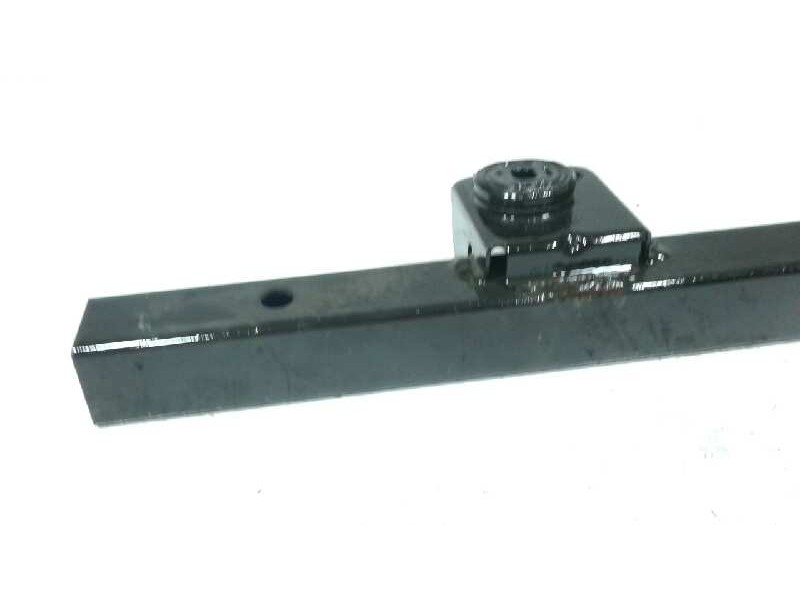 Recambio de travesaño inferior para fiat doblo ii cargo (263) furgón base referencia OEM IAM   