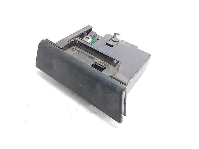 Recambio de cenicero para citroën xantia berlina referencia OEM IAM 9610614677  