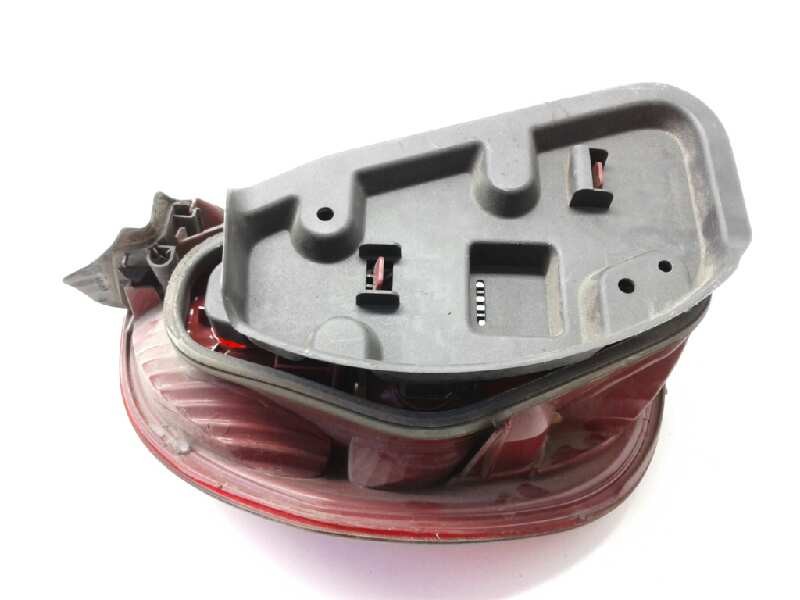 Recambio de piloto trasero derecho para citroen c5 berlina 2.0 hdi x referencia OEM IAM 6351N8  