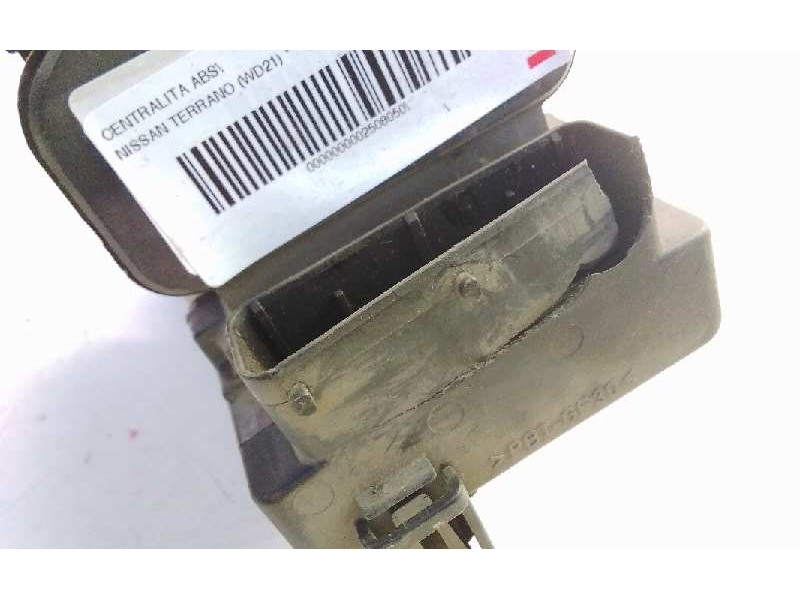 Recambio de centralita abs para nissan terrano (wd21) referencia OEM IAM 0265215457 DEFECTUOSO 