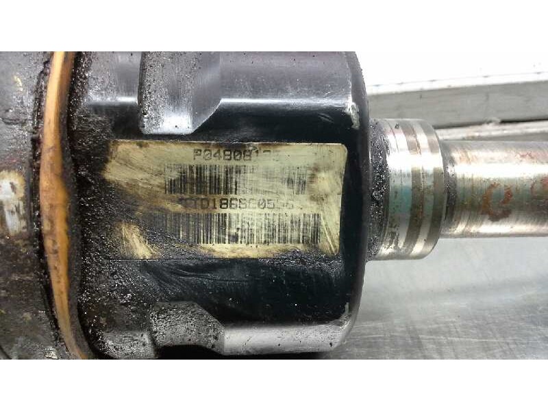 Recambio de transmision delantera izquierda para chrysler voyager (gs) 2.5 turbodiesel referencia OEM IAM P04808135  