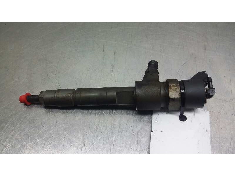 Recambio de inyector para alfa romeo 147 (190) 1.9 jtd distinctive referencia OEM IAM 0445110068  
