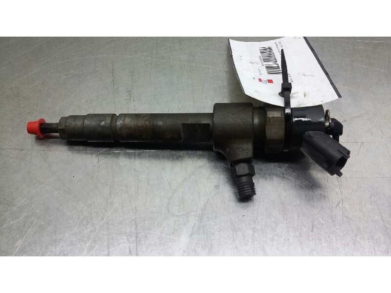 Recambio de inyector para alfa romeo 147 (190) 1.9 jtd distinctive referencia OEM IAM 0445110068  