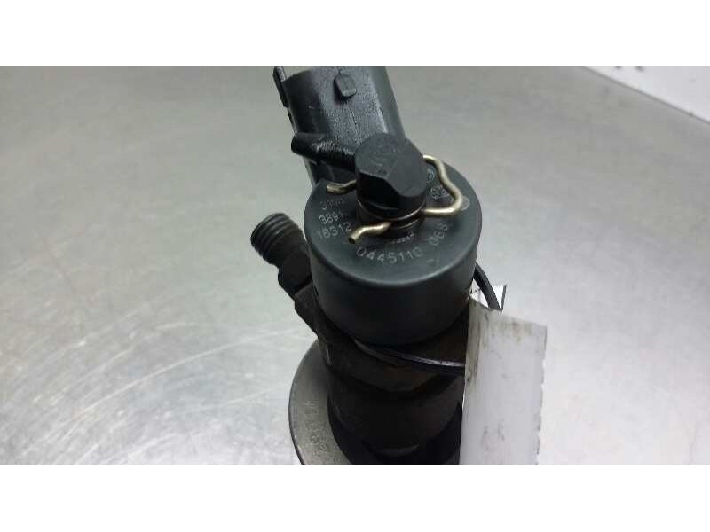 Recambio de inyector para alfa romeo 147 (190) 1.9 jtd distinctive referencia OEM IAM 0445110068  