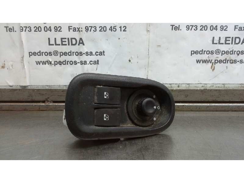 Recambio de mando elevalunas delantero izquierdo para nissan nv 400 l2h2 3,3t pro referencia OEM IAM 2540000Q0A  