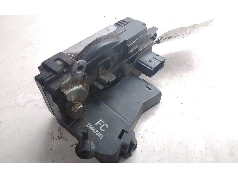 Recambio de cerradura puerta delantera derecha para opel vectra c berlina gts referencia OEM IAM FC24447341  