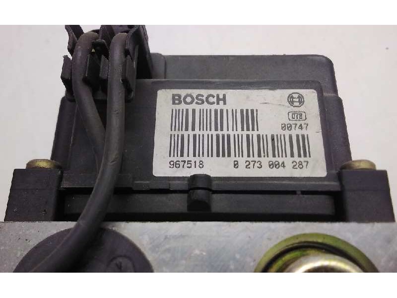 Recambio de centralita abs para nissan terrano (wd21) referencia OEM IAM 0265215436 DEFECTUOSO 