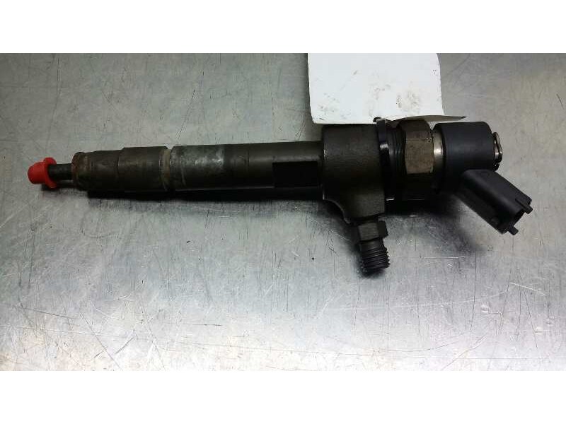 Recambio de inyector para alfa romeo 147 (190) 1.9 jtd distinctive referencia OEM IAM 0445110068  
