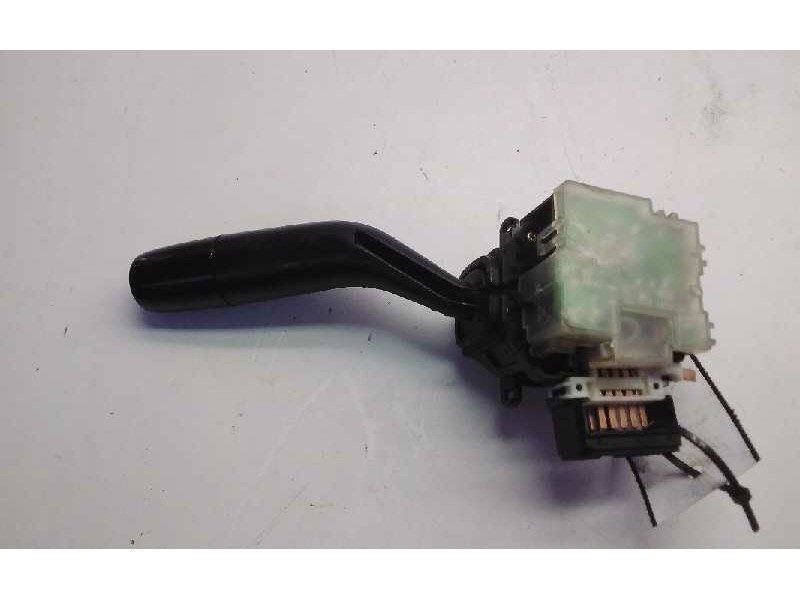 Recambio de mando limpia para mazda premacy (cp) active (74kw) referencia OEM IAM 17B22LH  