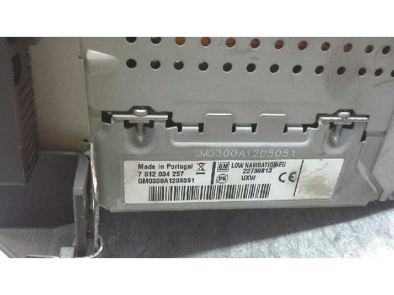 Recambio de sistema audio / radio cd para opel astra j lim. cosmo referencia OEM IAM 22739813  