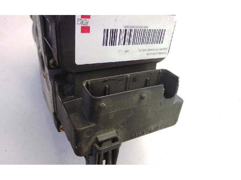 Recambio de centralita abs para nissan terrano (wd21) referencia OEM IAM 0265215457 DEFECTUOSO 