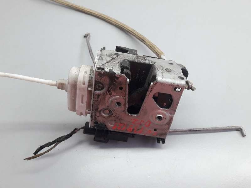 Recambio de cerradura puerta delantera izquierda para audi a4 berlina (b5) 1.8 t referencia OEM IAM 8D1837015E  