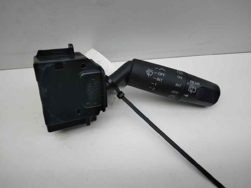 Recambio de mando limpia para mazda 3 berlina (bk) 1.6 crdt active+ referencia OEM IAM 17D682  