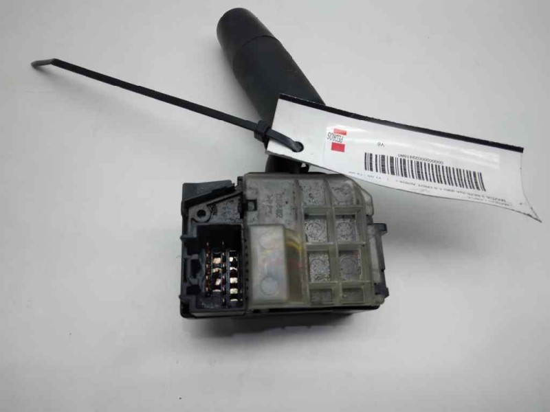 Recambio de mando limpia para mazda 3 berlina (bk) 1.6 crdt active+ referencia OEM IAM 17D682  