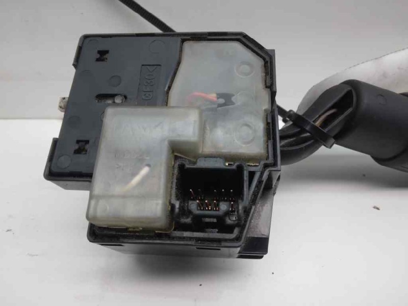 Recambio de mando luces para mazda 3 berlina (bk) 1.6 crdt active+ referencia OEM IAM 17D682  