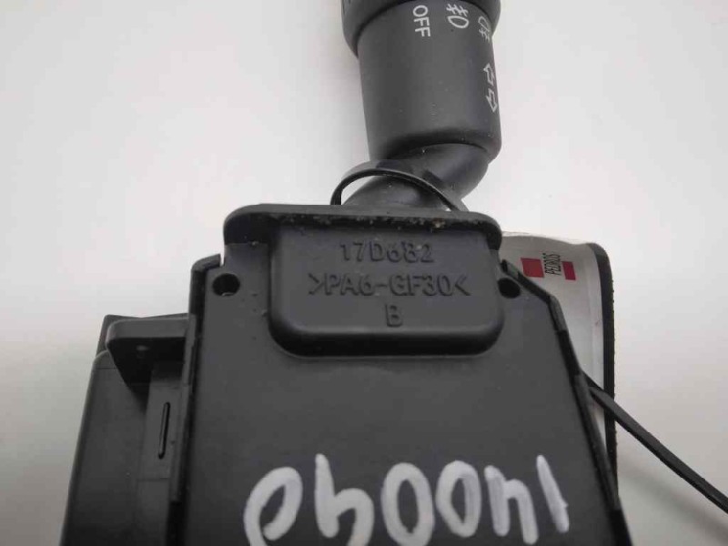 Recambio de mando luces para mazda 3 berlina (bk) 1.6 crdt active+ referencia OEM IAM 17D682  