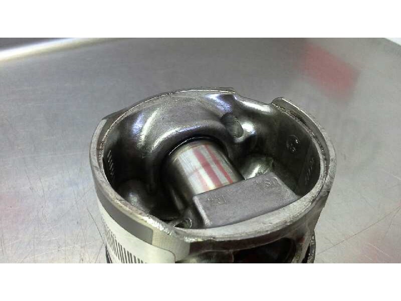 Recambio de piston para mazda 3 berlina (bk) 1.6 cd diesel cat referencia OEM IAM   