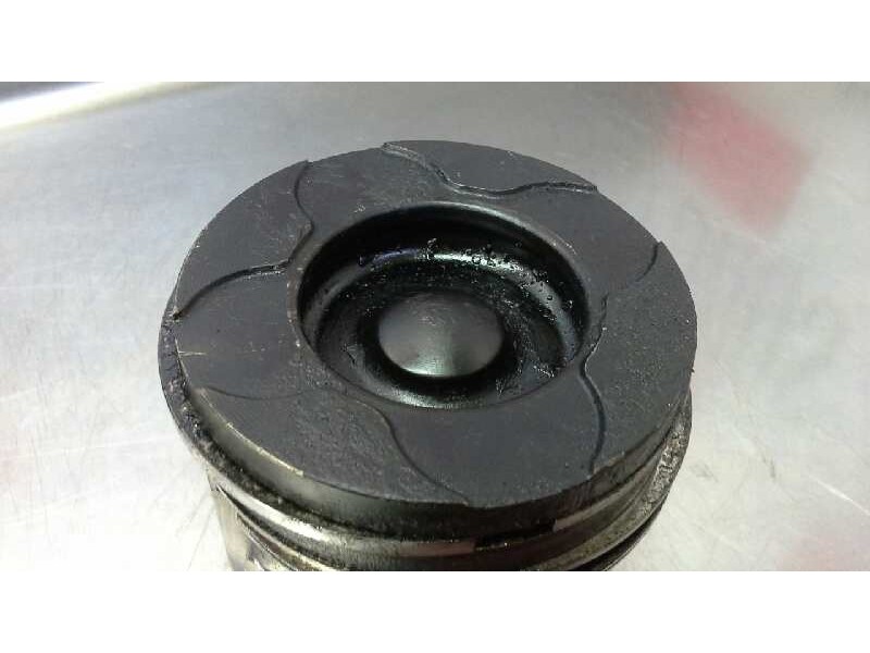 Recambio de piston para mazda 3 berlina (bk) 1.6 cd diesel cat referencia OEM IAM   