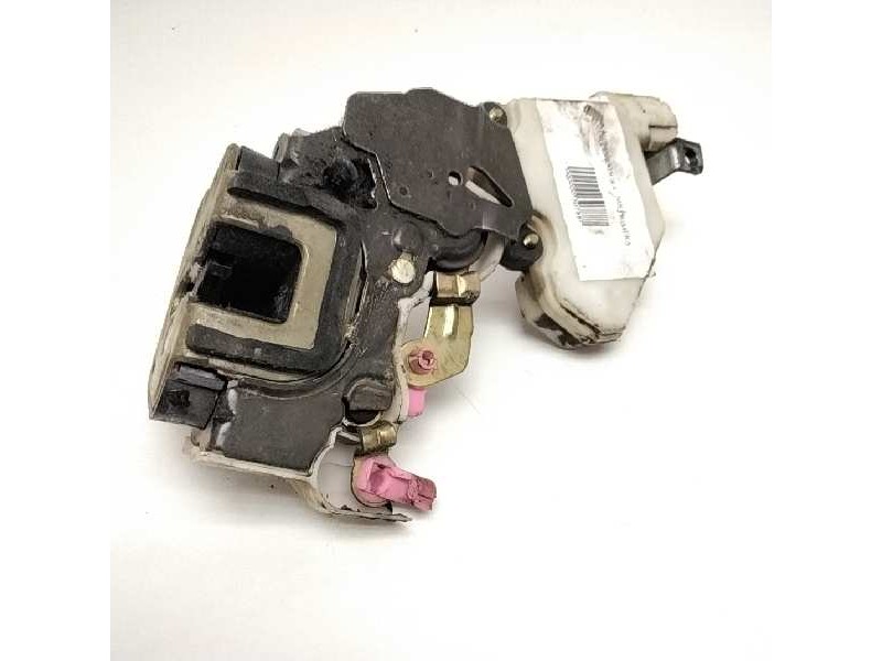 Recambio de cerradura puerta trasera derecha para nissan primera berlina (p11) slx referencia OEM IAM 825029F511  