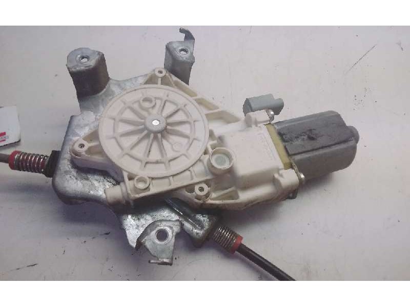 Recambio de elevalunas delantero derecho para nissan micra (k12e) acenta referencia OEM IAM 80700BC40B  