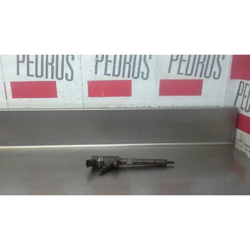 Recambio de inyector para mazda 3 berlina (bk) 1.6 cd diesel cat referencia OEM IAM 0445110165  