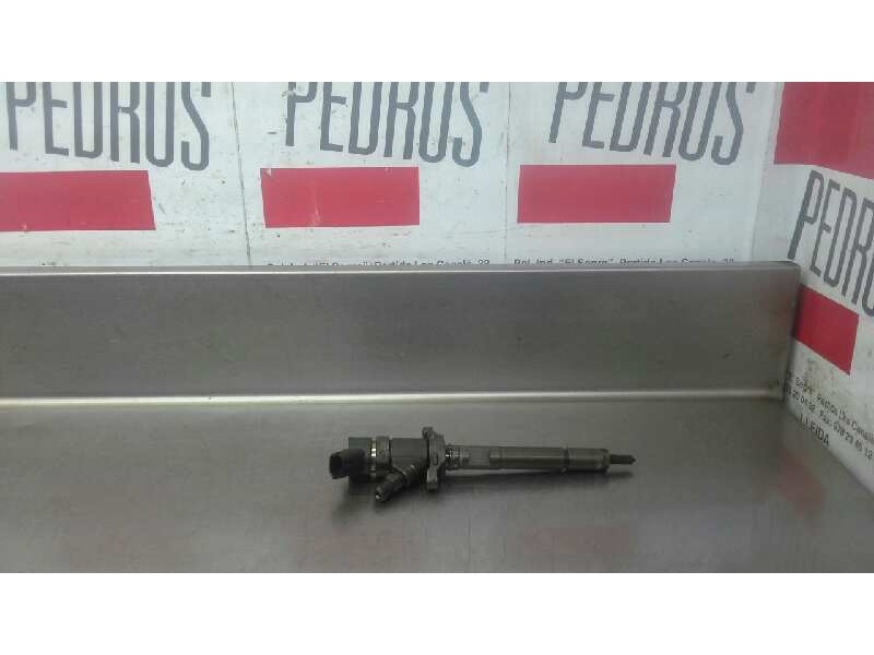 Recambio de inyector para mazda 3 berlina (bk) 1.6 cd diesel cat referencia OEM IAM 0445110165  