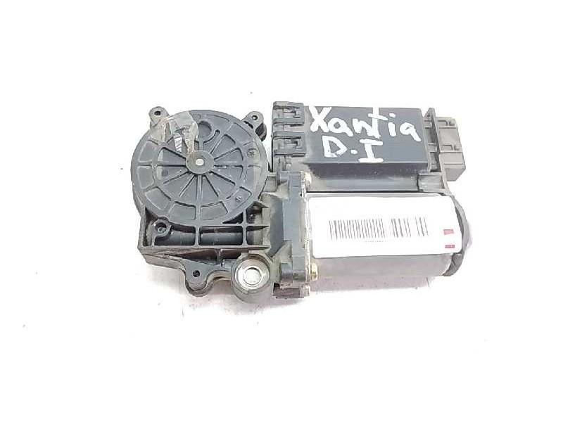 Recambio de motor elevalunas delantero izquierdo para citroen xantia berlina referencia OEM IAM 130821741  