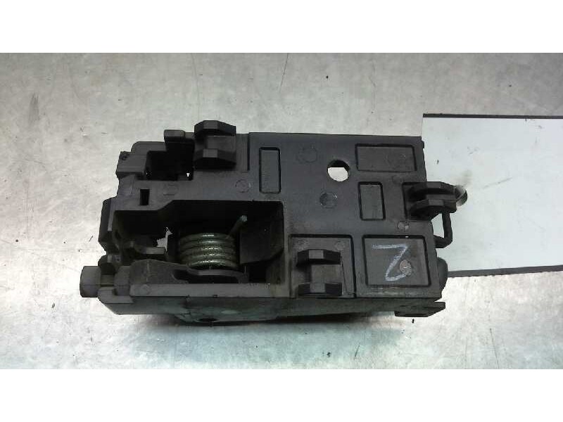 Recambio de maneta interior delantera derecha para nissan primera berlina (p11) slx referencia OEM IAM 806702F001  