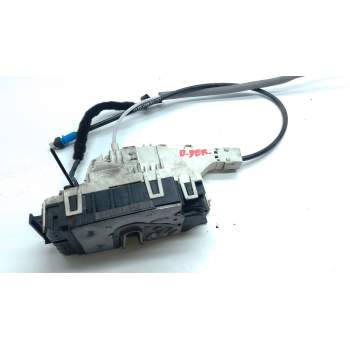 CERRADURA PUERTA DELANTERA DERECHA A9067201735 
