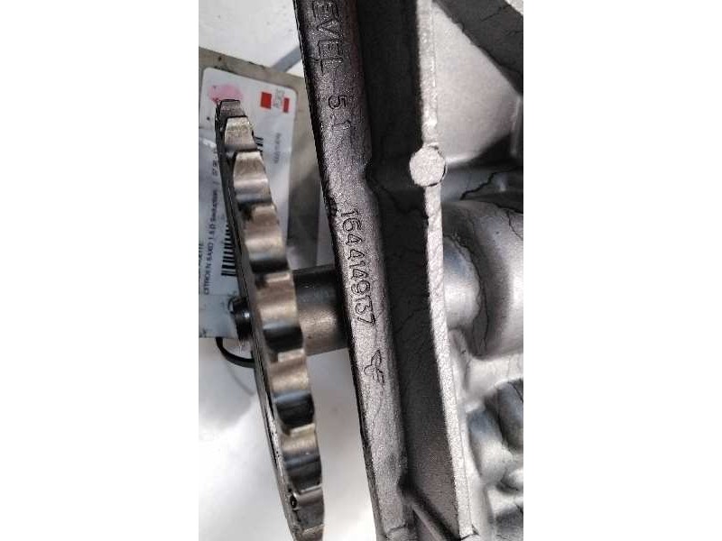 Recambio de bomba aceite para citroen saxo 1.5 d seduction referencia OEM IAM 1644149137  