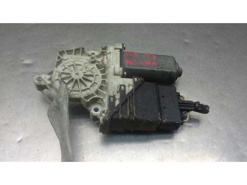 Recambio de motor elevalunas trasero derecho para volkswagen touran (1t1) referencia OEM IAM   