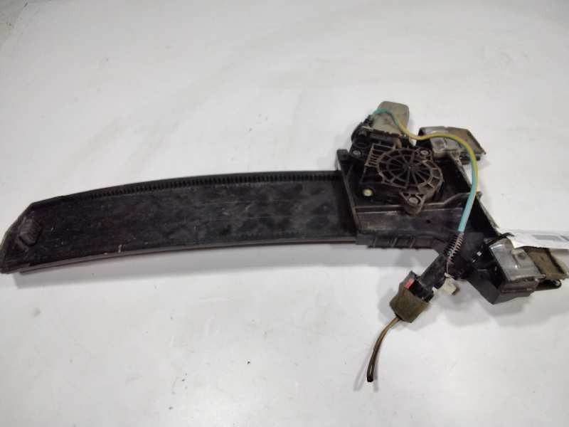 Recambio de elevalunas trasero izquierdo para chrysler pt cruiser (pt) 1.6 classic referencia OEM IAM 05017813AC  