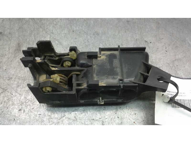 Recambio de maneta interior delantera derecha para mitsubishi montero (v60/v70) referencia OEM IAM   