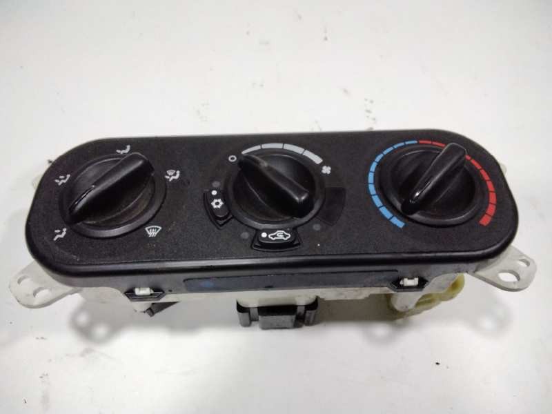 Recambio de mando calefaccion / aire acondicionado para chrysler pt cruiser (pt) 1.6 classic referencia OEM IAM 0SZ13DX9AA  