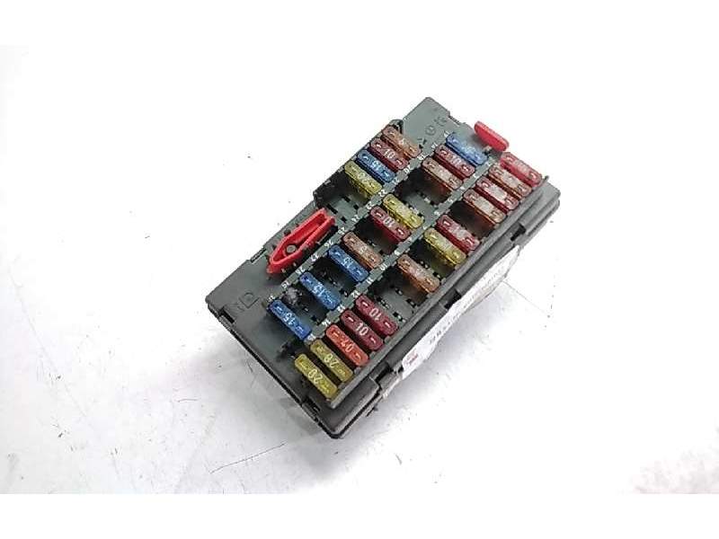 Recambio de caja fusibles para citroën xantia berlina referencia OEM IAM 956610180  