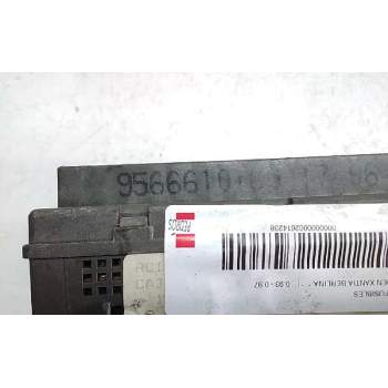 Recambio de caja fusibles para citroën xantia berlina referencia OEM IAM 956610180  