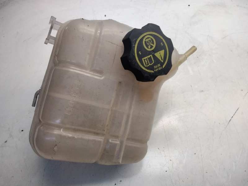 Recambio de deposito expansion para opel insignia berlina cosmo referencia OEM IAM 22953219  