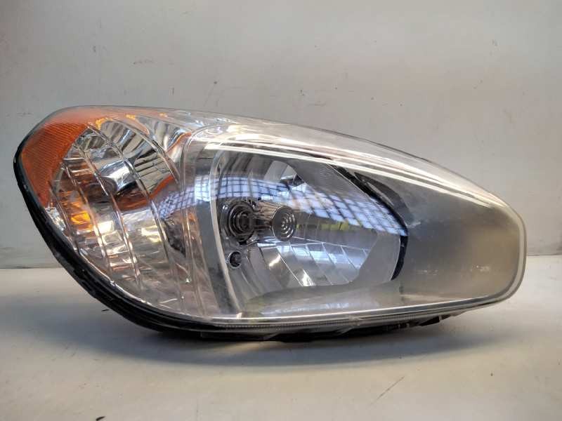 Recambio de faro derecho para hyundai accent (mc) referencia OEM IAM 92102  