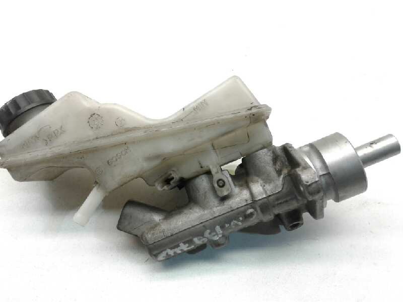Recambio de bomba freno para toyota avensis berlina (t25) 2.2 d-4d executive sedán (4-ptas.) referencia OEM IAM 25113479  