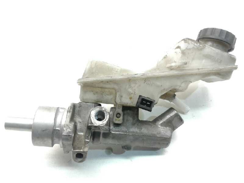 Recambio de bomba freno para toyota avensis berlina (t25) 2.2 d-4d executive sedán (4-ptas.) referencia OEM IAM 25113479  