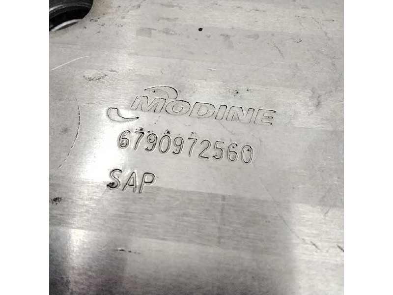 Recambio de enfriador aceite motor para renault trafic caja cerrada (ab 4.01) 2.0 dci diesel cat referencia OEM IAM M9R786 67909