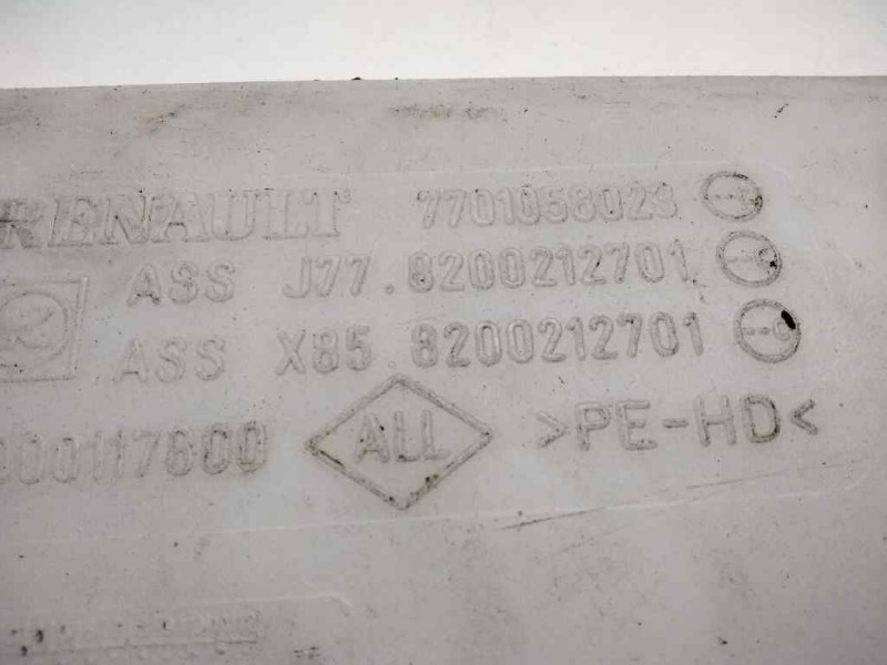 Recambio de deposito limpia para renault clio iii referencia OEM IAM 7701058023  