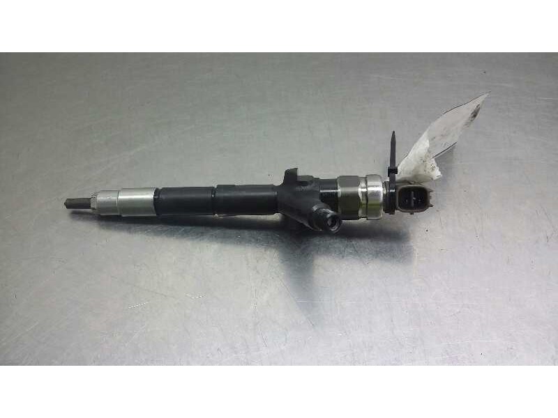 Recambio de inyector para nissan almera (n16/e) acenta referencia OEM IAM 02J00980  