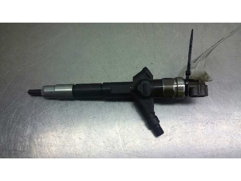 Recambio de inyector para nissan almera (n16/e) acenta referencia OEM IAM 02J00980  