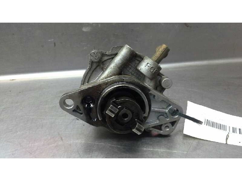 Recambio de depresor freno / bomba vacio para opel corsa c 1.3 16v cdti cat (z 13 dt / ln9) referencia OEM IAM 73501167 PIERBURG