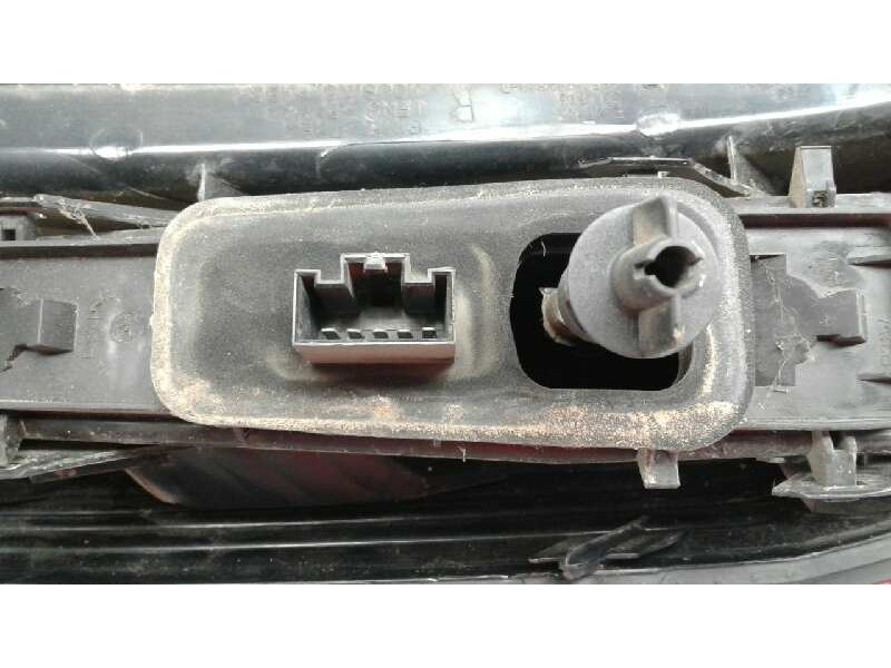 Recambio de piloto trasero derecho para ford fiesta (cbk) trend referencia OEM IAM   