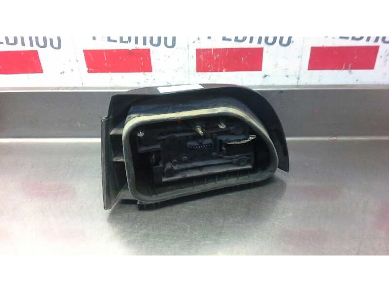 Recambio de piloto trasero derecho para renault clio i fase i+ii (b/c57) 1.9 diesel referencia OEM IAM   