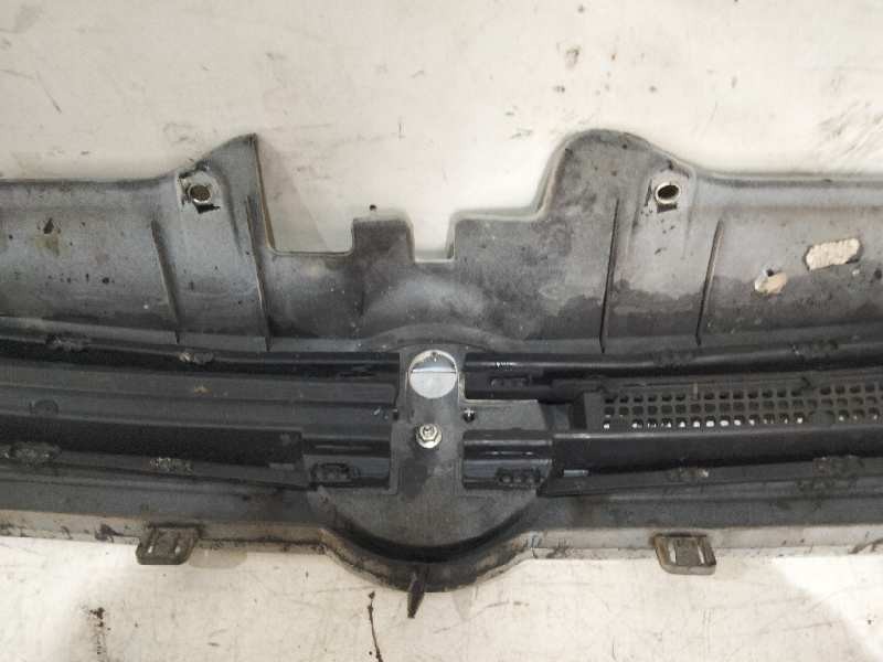 Recambio de rejilla delantera para fiat panda (169) 1.3 jtd 4x4 referencia OEM IAM   